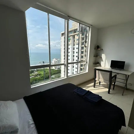 Apto Con Vista Al Mar Y Cerca A Todo En Cartagena