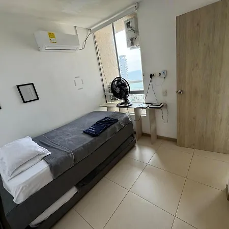 Apto Con Vista Al Mar Y Cerca A Todo En Apartamento