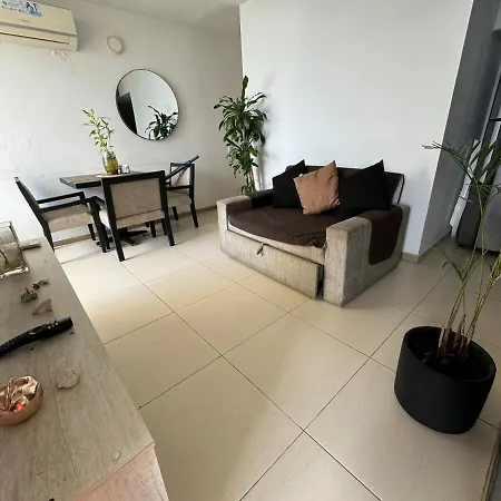 Apto Con Vista Al Mar Y Cerca A Todo En Apartamento Cartagena