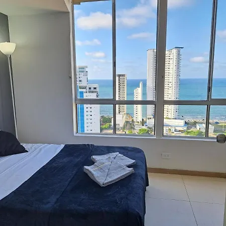 Apto Con Vista Al Mar Y Cerca A Todo En Cartagena
